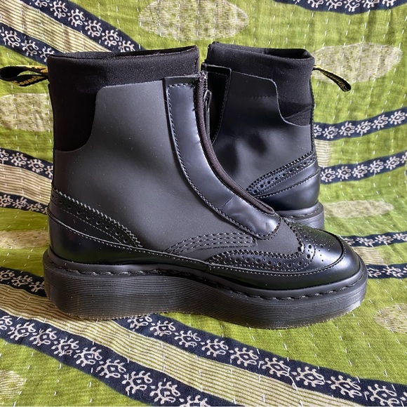 NWOB Rare Dr. Martens Black Jemison Wingtip Zip Up Wedge Combat Boots Size 6 - Picture 7 of 16